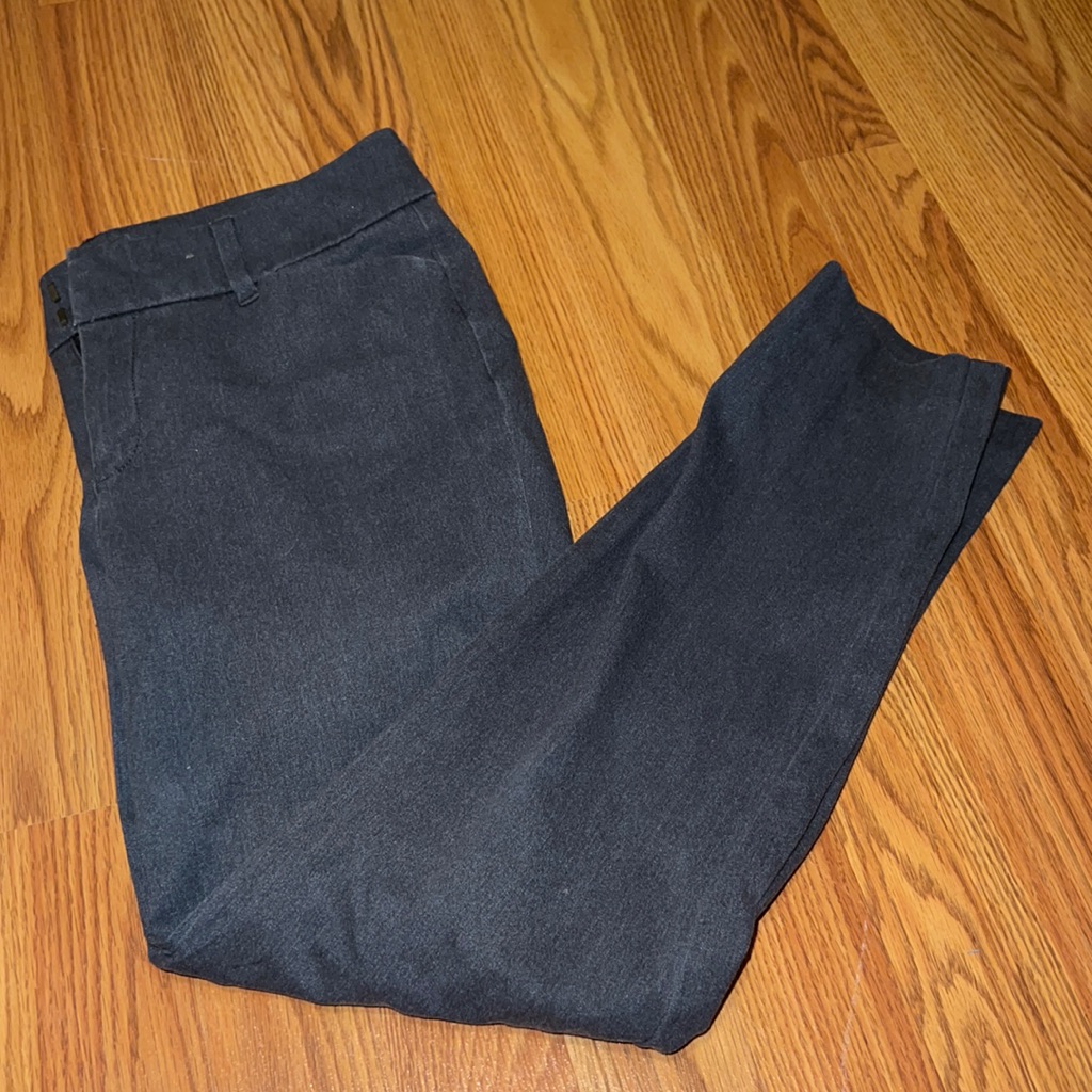 Mid Rise Pixie Pant